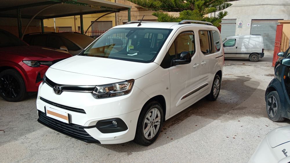 TOYOTA PROACE CITY VERSO 1.5 D 5P